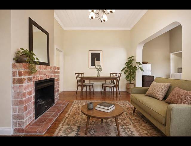 2 BEDROOM HOUSE FOR SALE IN WOODSTOCK